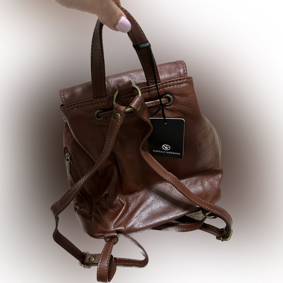 Backpack - Picture 2 of 2